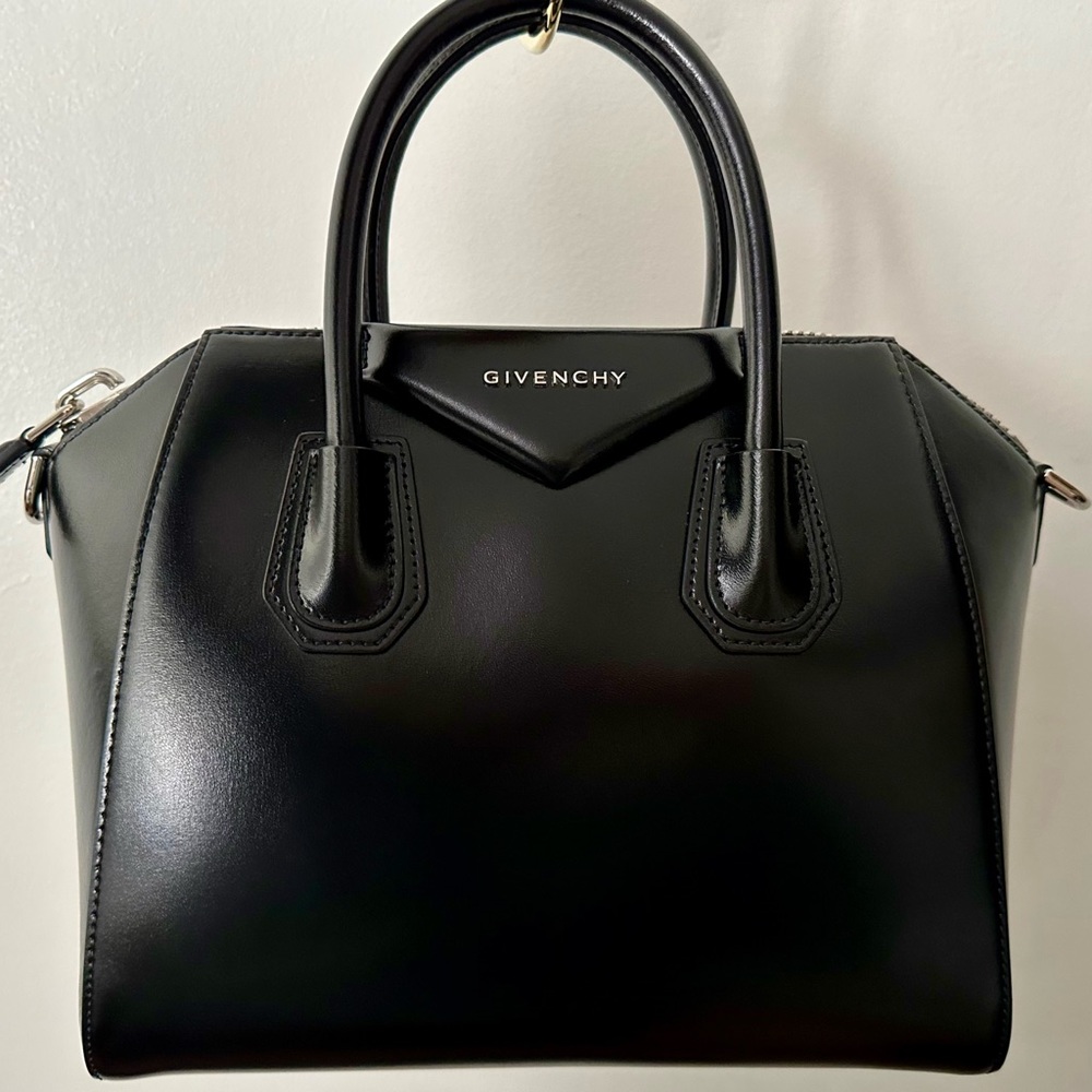 Givenchy Small Antigona in Shiny Lord Calfskin Leather
